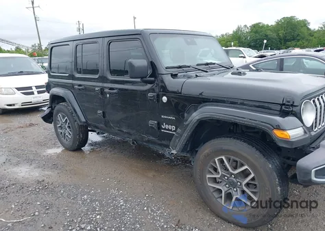 2024 Jeep Wrangler 4-Door Sahara 4X4 из США, поврежденный, VIN 1C4PJXEN0RW105639